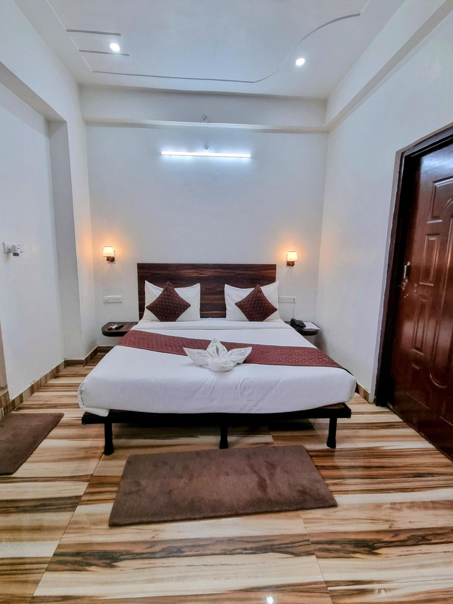 Hotel Sangam View Allāhābād Junction Dış mekan fotoğraf