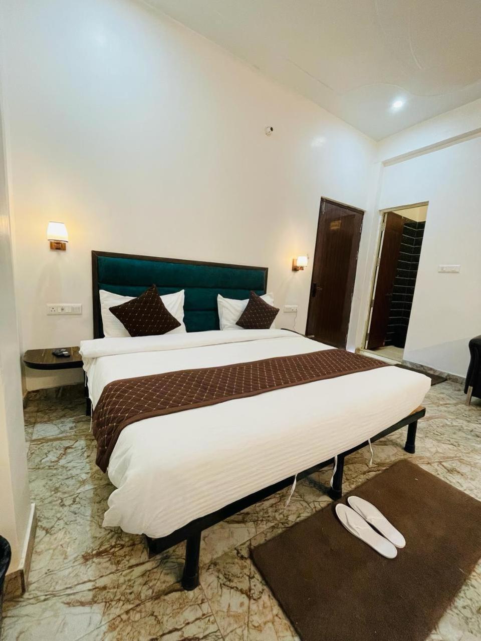 Hotel Sangam View Allāhābād Junction Dış mekan fotoğraf