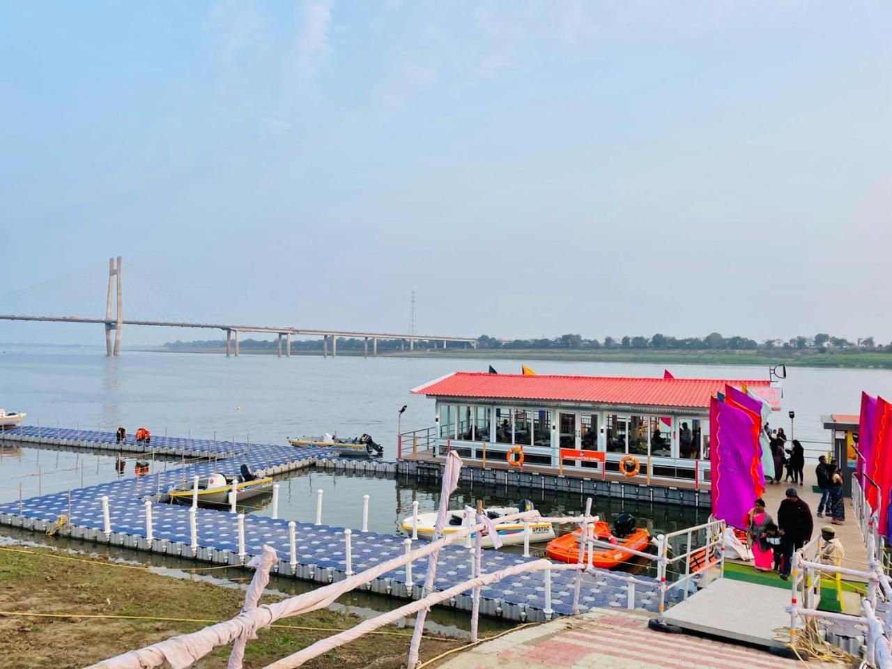 Hotel Sangam View Allāhābād Junction Dış mekan fotoğraf