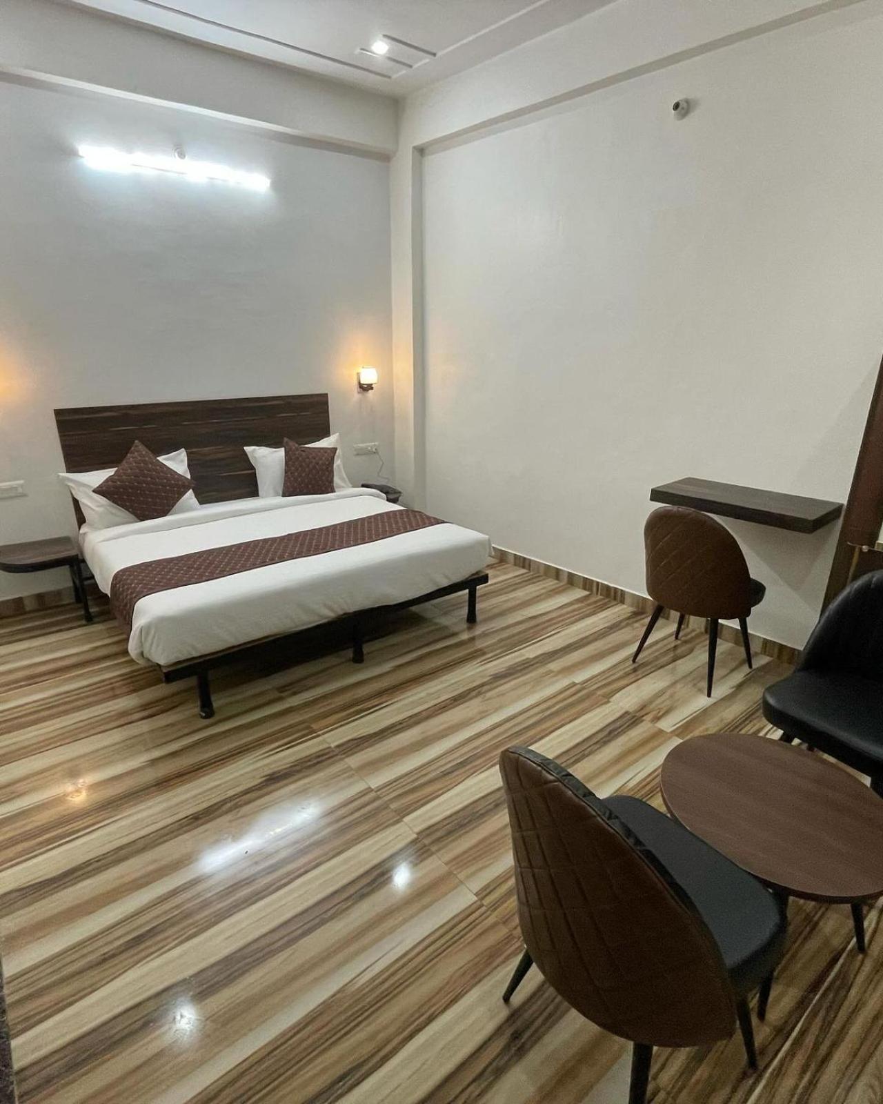 Hotel Sangam View Allāhābād Junction Dış mekan fotoğraf